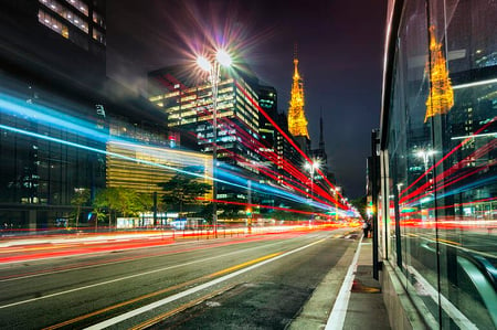 Avenida paulista com traços tecnológicos